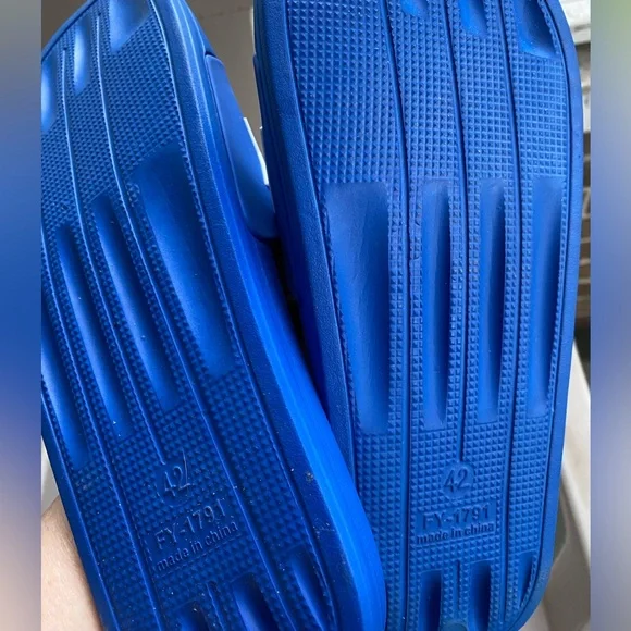 MENS PONY SLIDERS - Picture 5 of 5